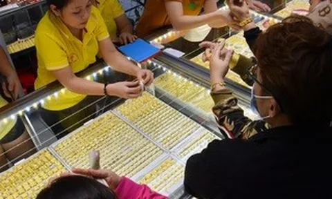 Sáng 8-4, giá vàng miếng SJC, vàng nhẫn tăng 4,5 triệu đồng/lượng