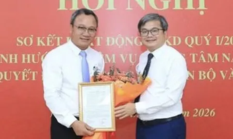 Ông Khuất Việt Hùng nghỉ việc theo nguyện vọng cá nhân