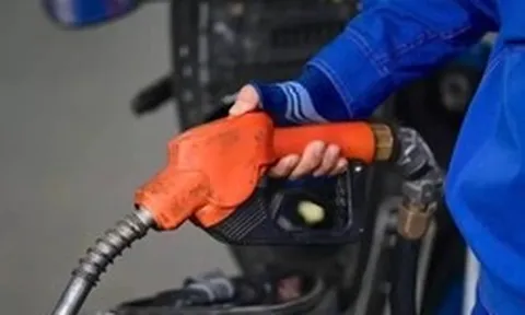 Doanh nghiệp sắp được tự quyết giá xăng dầu?