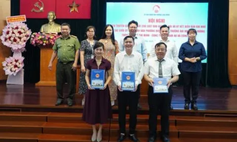 Chính quyền "bắt tay" với nhà trường, doanh nghiệp để phát triển địa phương