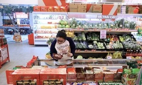 Mở siêu thị nhỏ trong chợ truyền thống lớn, giảm giá hàng Việt vào cuối tuần