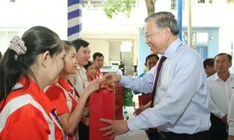 Những chỉ đạo đáng chú ý của Tổng Bí thư, Chủ tịch nước Tô Lâm về đời sống công nhân TPHCM