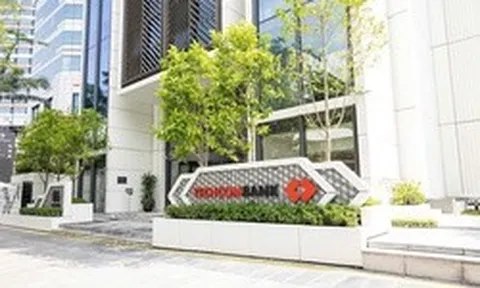 Dẫn đầu về gắn kết khách hàng: Techcombank lập đỉnh thu nhập phí dịch vụ - tăng trưởng hơn 46%