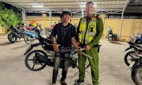 Công an phường Ba Ngòi, tỉnh Khánh Hoà nói về “đổi pô độ chế lấy 10kg gạo thơm”