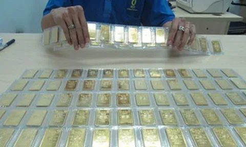 Giá vàng miếng SJC và vàng nhẫn xuống thấp nhất trong vòng 3 tháng