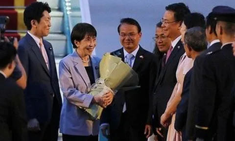 Thủ tướng Nhật Bản Takaichi Sanae đến Hà Nội, bắt đầu thăm Việt Nam