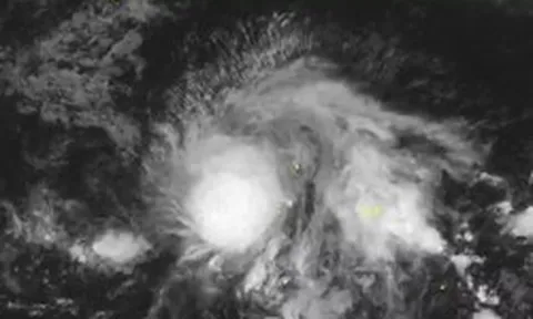 Bão Hagupit xuất hiện, Việt Nam có bị ảnh hưởng không?