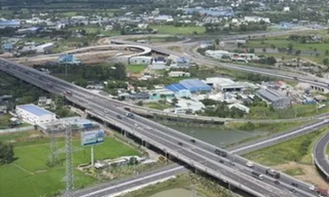 Lãnh đạo Tây Ninh yêu cầu gỡ vướng, đẩy nhanh tiến độ Vành đai 3