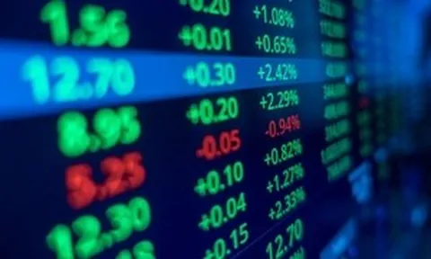 VN-Index tăng hơn 16 điểm, gần chạm đỉnh lịch sử