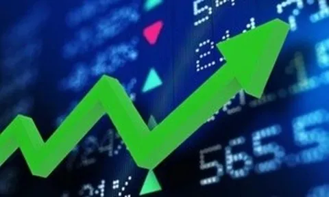 Chứng khoán chinh phục đỉnh 1.900 điểm
