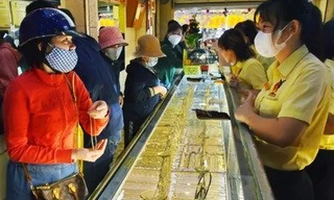 Giá vàng hôm nay 14-5: Bật tăng trở lại sau phiên giảm mạnh