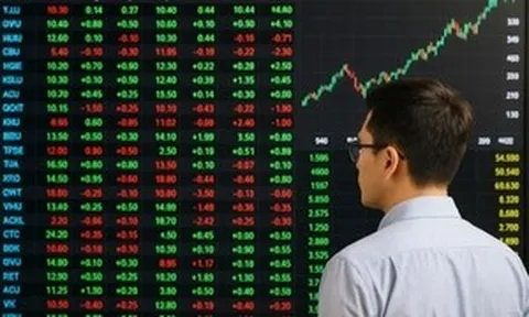 Cổ phiếu vốn hóa lớn thăng hoa, VN-Index lập đỉnh cao mới