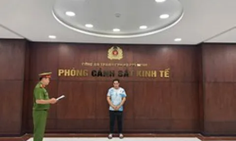 TP.HCM: Khởi tố ông chủ chuỗi K.W Sneaker, thu hơn 1.400 đôi giày giả nhãn hiệu Nike, Adidas, New Balance, Onitsuka Tiger gần 3,4 tỷ đồng