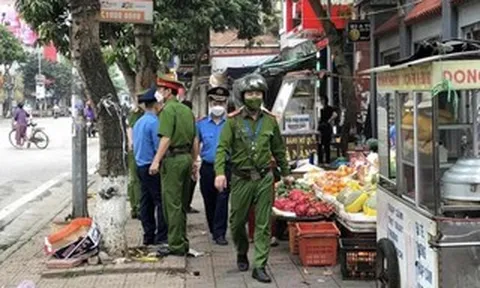 Hà Nội đề xuất tăng tiền phạt hành vi lấn chiếm vỉa hè, lòng đường