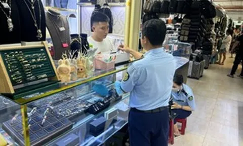TP.HCM xử lý hơn 880 vụ hàng giả, hàng nhái từ đầu năm 2026