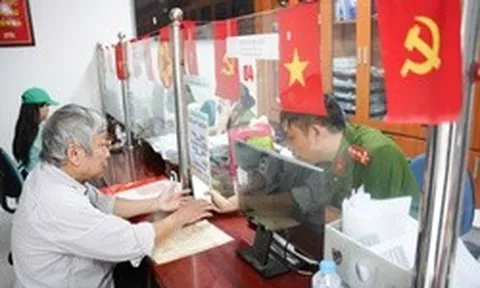 'Siêu phường' gần 100.000 dân sau sáp nhập: Công an cơ sở tiếp dân tới 22h