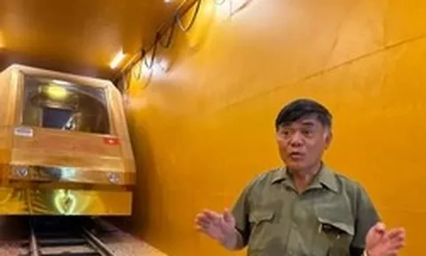 Tàu điện dát vàng thử nghiệm chạy ngầm tại Hà Nội