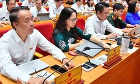 Bí thư chi bộ, trưởng thôn/tổ trưởng dân phố ở Hà Nội hưởng phụ cấp tới 2,8 lần mức lương cơ sở