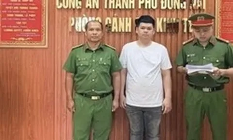 Khởi tố chủ hai kho thời trang ‘hàng hiệu fake’
