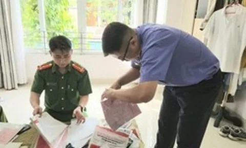 Thi hành lệnh khám xét nơi ở, bắt tạm giam cán bộ thuế Đào Thị Ngân SN 1972