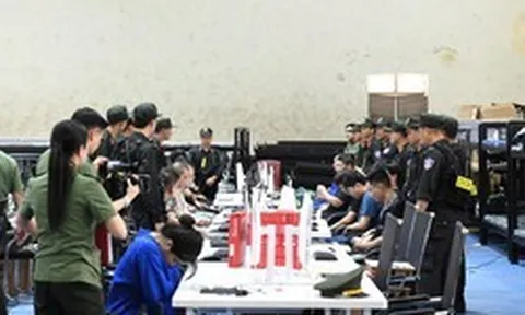 Đột kích Trung tâm lừa đảo quy mô 'khủng' ngay tại Việt Nam, bắt khẩn cấp Trần Thị Thu Hường và 4 người