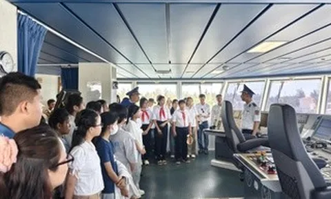 Lan tỏa tình yêu biển, đảo qua sân chơi dành cho học sinh