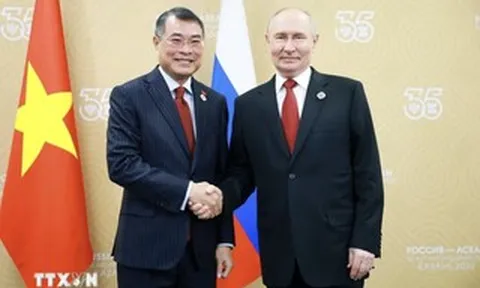 Thủ tướng Lê Minh Hưng gặp Tổng thống Putin: Sớm triển khai Nhà máy điện hạt nhân Ninh Thuận 1
