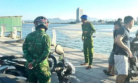 Thi thể nam giới chưa rõ danh tính trôi dạt trên sông Nhật Lệ