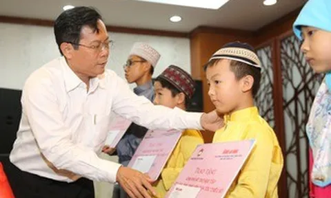 Những điều còn lại sau một tờ báo