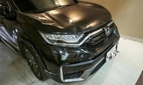 Xác minh tài xế ô tô lao lên vỉa hè tông 2 người rồi rời khỏi hiện trường