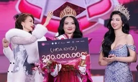 Hoa khôi Sinh viên Việt Nam lần thứ hai là SV Trường đại học Y Hà Nội, giải thưởng 200 triệu đồng