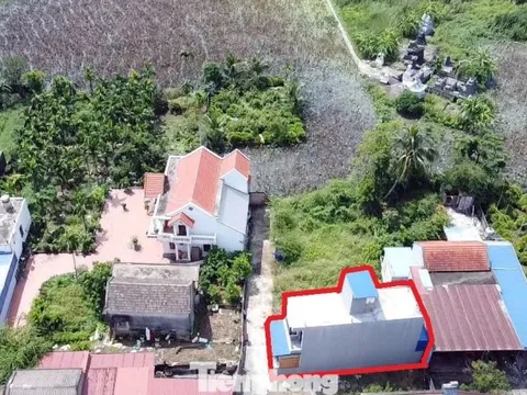 'Thần đèn' bắt đầu đào móng để di dời nhà xây nhầm ở Hải Phòng