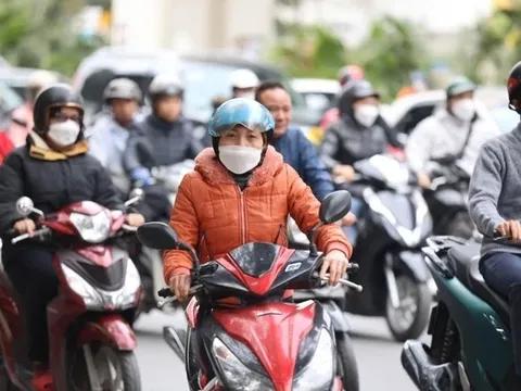 Miền Bắc rét khô, miền Trung hửng nắng trước khi bão ảnh hưởng