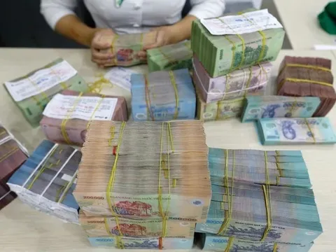 Vì sao phải 'nắn dòng' tín dụng?