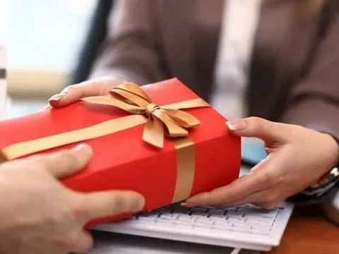 Đà Nẵng nghiêm cấm mọi hình thức biếu, tặng quà Tết cho cấp trên