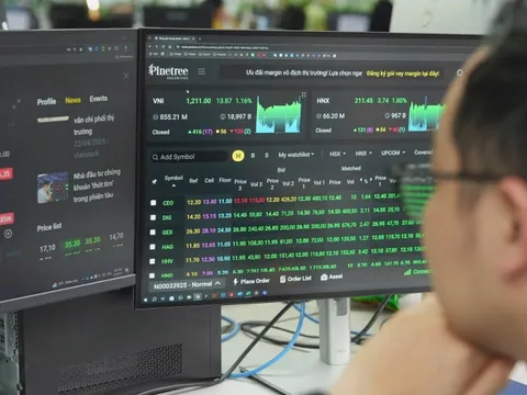 Giới đầu tư chứng khoán hồi hộp chờ diễn biến tuần giao dịch trước Tết