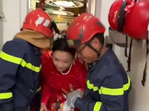 Cô dâu, chú rể ở TPHCM bị mắc kẹt thang máy, cảnh sát nhanh chóng hỗ trợ để kịp giờ đón dâu