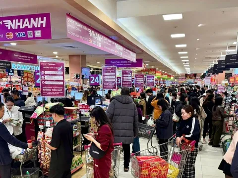 Siêu thị mở cửa xuyên Tết, kiểm nghiệm ngẫu nhiên ngàn sản phẩm