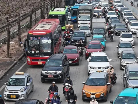 Giải mã "mắt thần" Google Maps: Không lắp camera, vì sao biết chính xác từng mét đường tắc cứng?