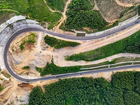 Cao tốc Quy Nhơn – Pleiku: 'Giải phóng mặt bằng đến đâu, thi công đến đó'