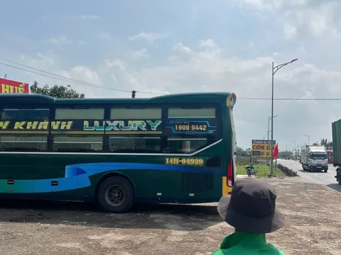 Chủ quán bún bị tố “đuổi xe tải”: Tôi xin nhận trách nhiệm là người đứng đầu