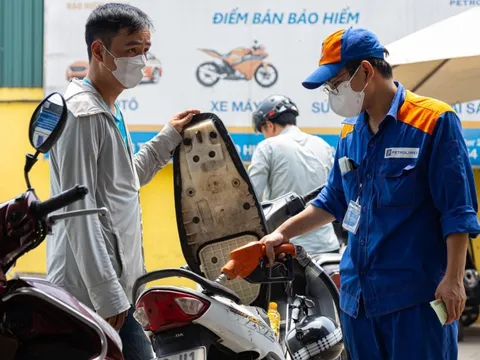 Bộ Tài chính đề xuất giảm thuế nhập khẩu xăng dầu về 0%