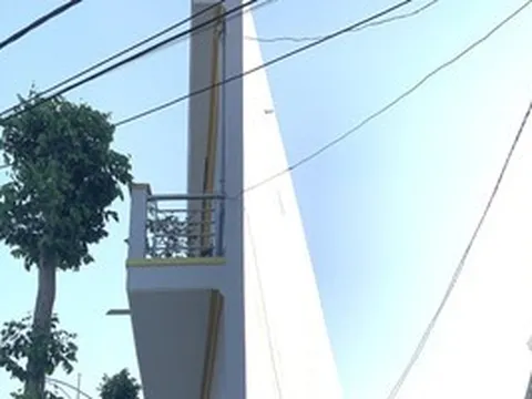 CLIP: Bất ngờ bên trong căn nhà "kỳ lạ" ở Cần Thơ