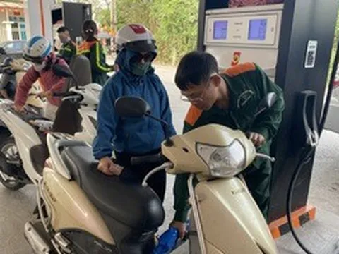 Bộ Công Thương thông báo giữ nguyên giá xăng dầu