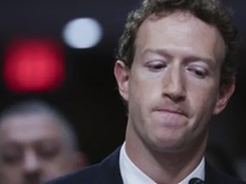 Được đầu tư cả trăm tỷ USD, AI Meta vẫn gây thất vọng, Mark Zuckerberg dự tính thuê Gemini AI của Google để dùng tạm