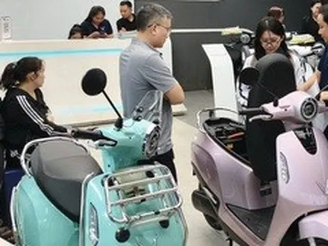 Xe điện đắt hàng như tôm tươi thời giá xăng dầu 'phi mã'