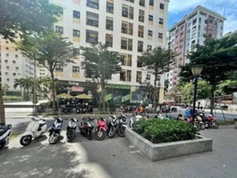 Chuyện khó tin: 1 chung cư ở TPHCM thông báo bán chỗ đậu xe tới 500 triệu đồng, cư dân phản ứng mạnh