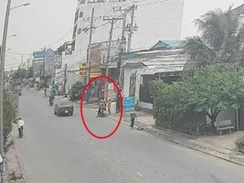 Đôi nam nữ dàn cảnh mua vé số, “ẵm” 2 xấp rồi bỏ chạy