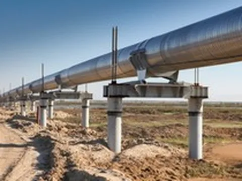 Đúng lúc thế giới ‘khát’ dầu, Mỹ nới lỏng trừng phạt, 40% năng lực xuất khẩu dầu của Nga lại bị đình trệ - chuyện gì xảy ra?