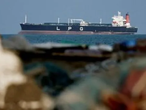 Mỹ 'bật đèn xanh', Ấn Độ lập tức 'chốt đơn' lô LPG 'quý như vàng' từ Iran giữa khủng hoảng năng lượng